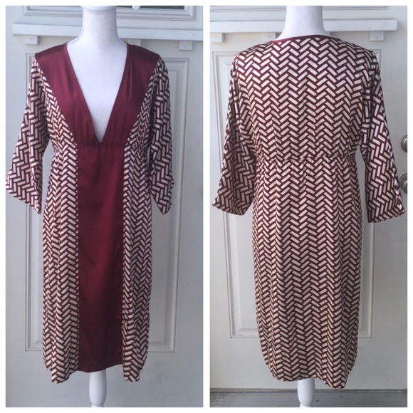 🤩Deep V Satin Dress - Picture 1 of 6